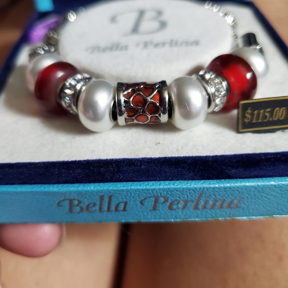 New Bella Perlina Charm Bracelet - Picture 2 of 3
